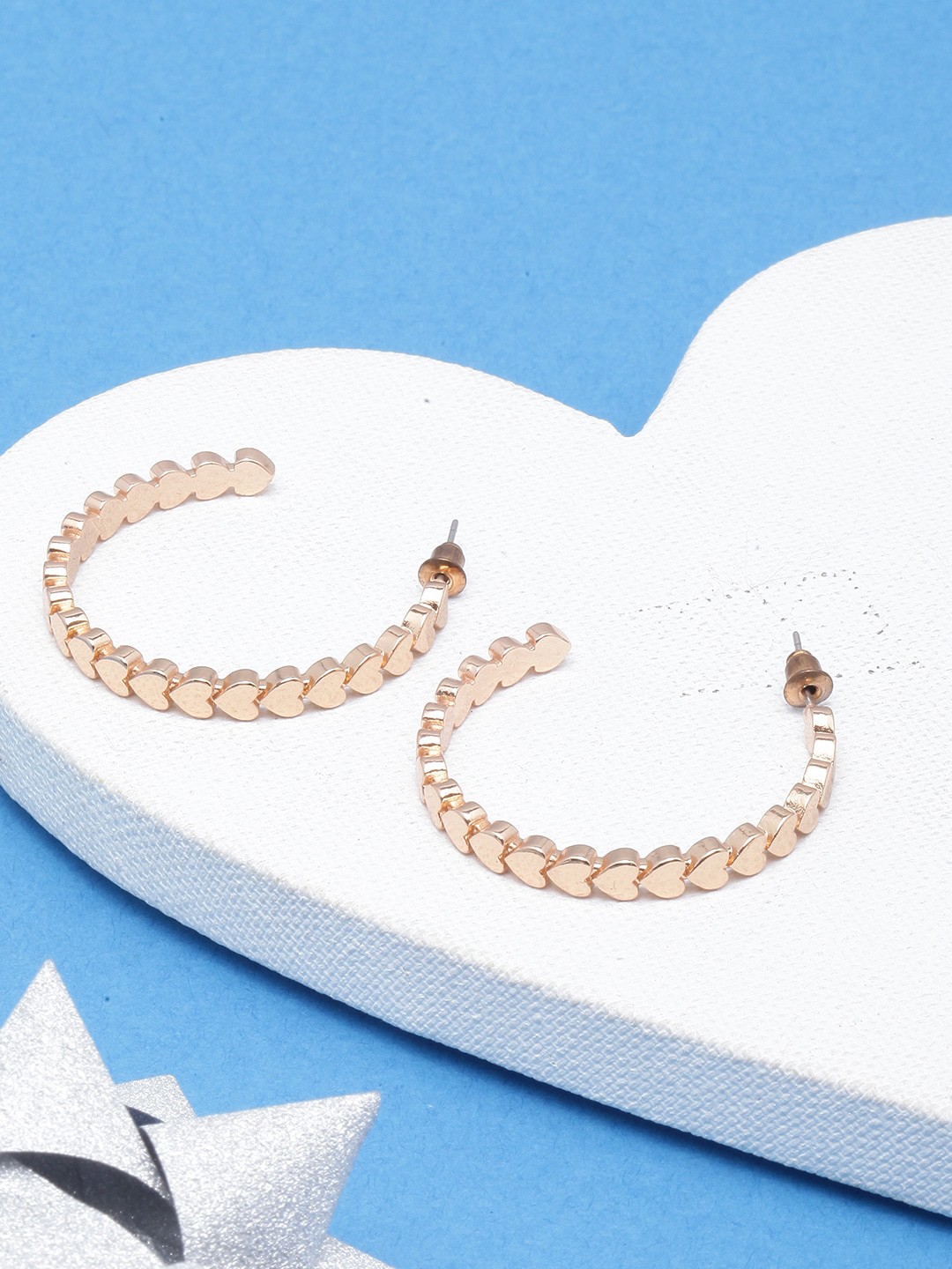 

DIVA WALK Gold-Plated Circular Half Hoop Earrings
