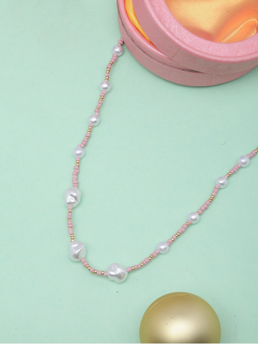 

DIVA WALK Gold-Plated Pearls Necklace
