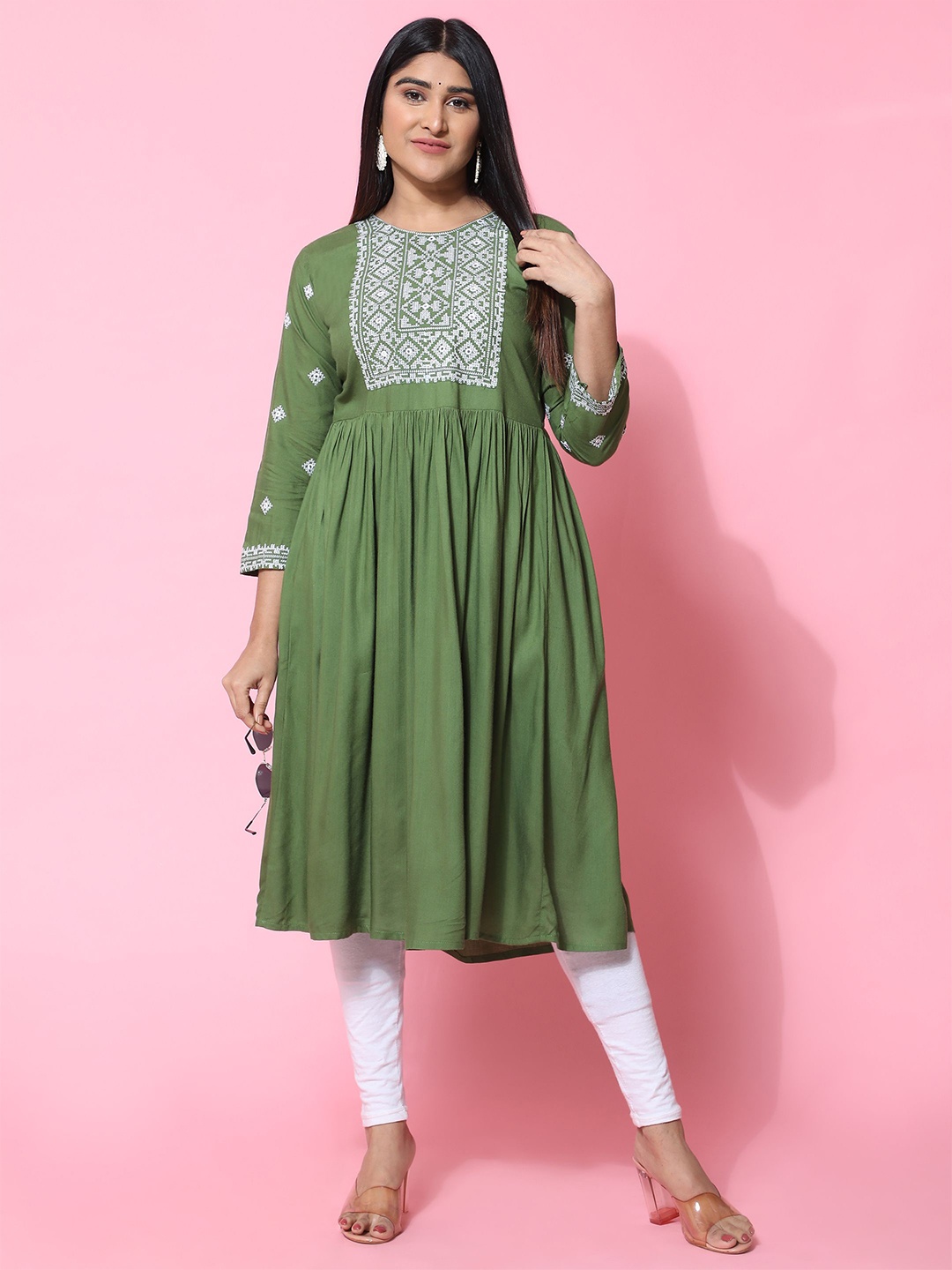 

KALINI Women Green & White Ethnic Motifs Printed Anarkali Kurta