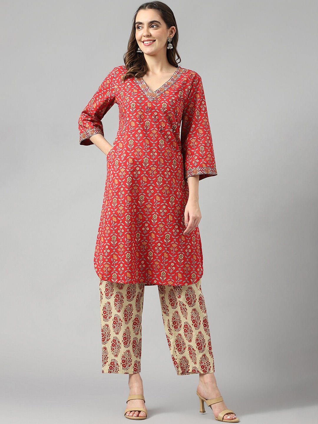 

DECKEDUP Floral Printed Sequinned V-Neck Curved Pure Cotton Kurta with Trousers, Red