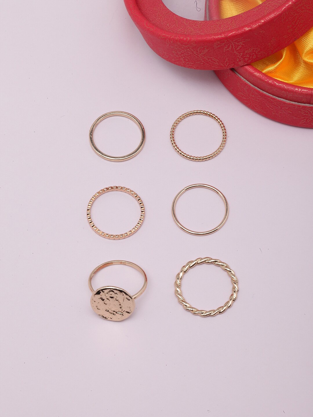 

DIVA WALK Set Of 6 Gold-Plated Finger Rings