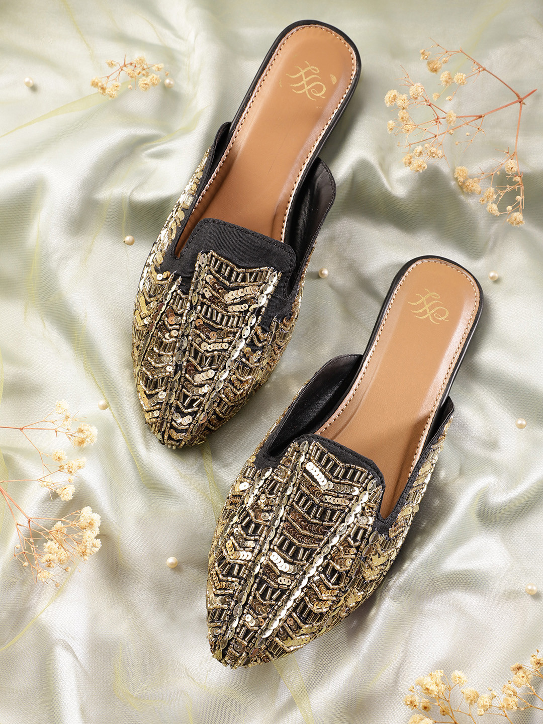 

House of Pataudi Women Handcrafted Embellished Ethnic Mules, Black