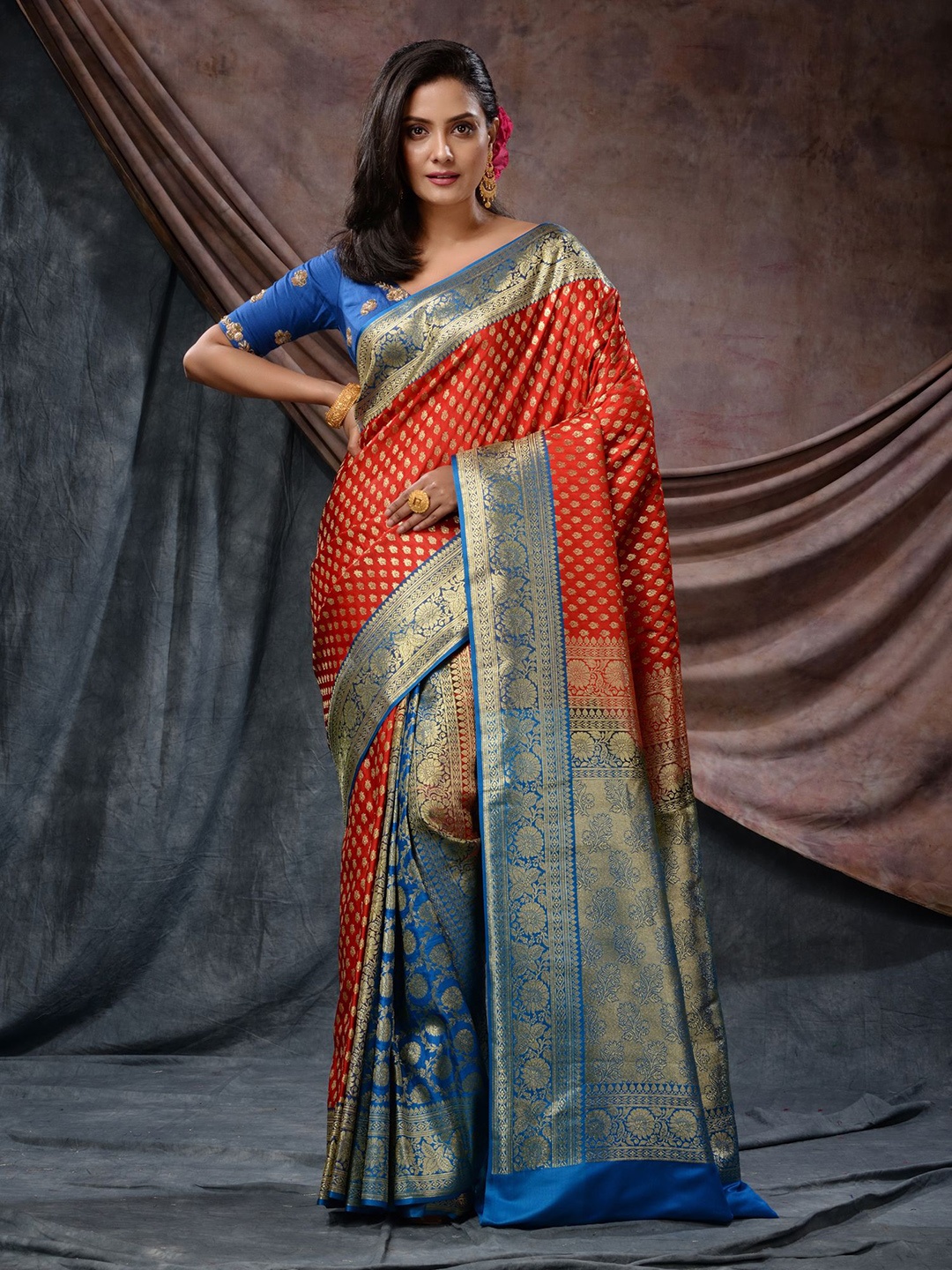 

Charukriti Ethinic Motifs Zari Banarasi Saree, Red