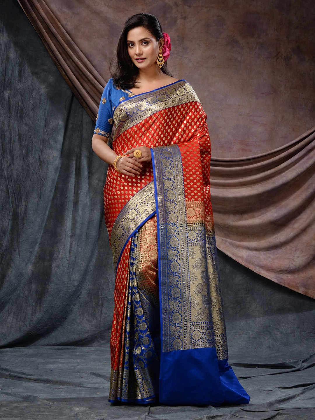 

Charukriti Ethinic Motifs Zari Banarasi Saree, Red