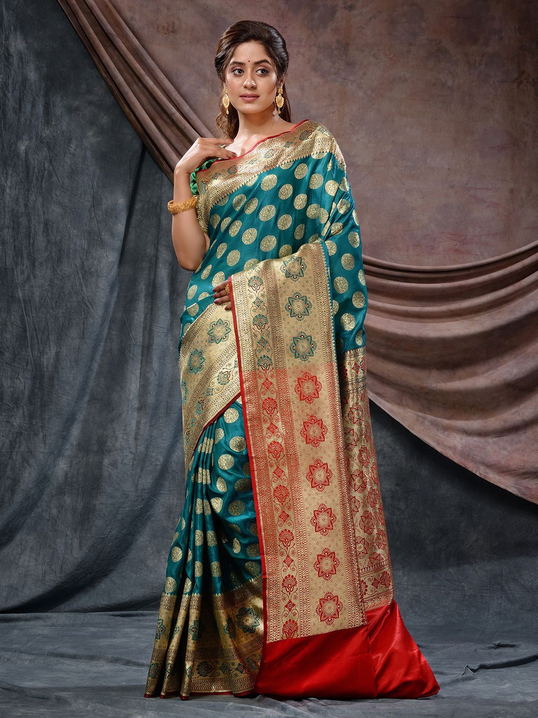 

Charukriti Ethinic Motifs Zari Banarasi Saree, Teal