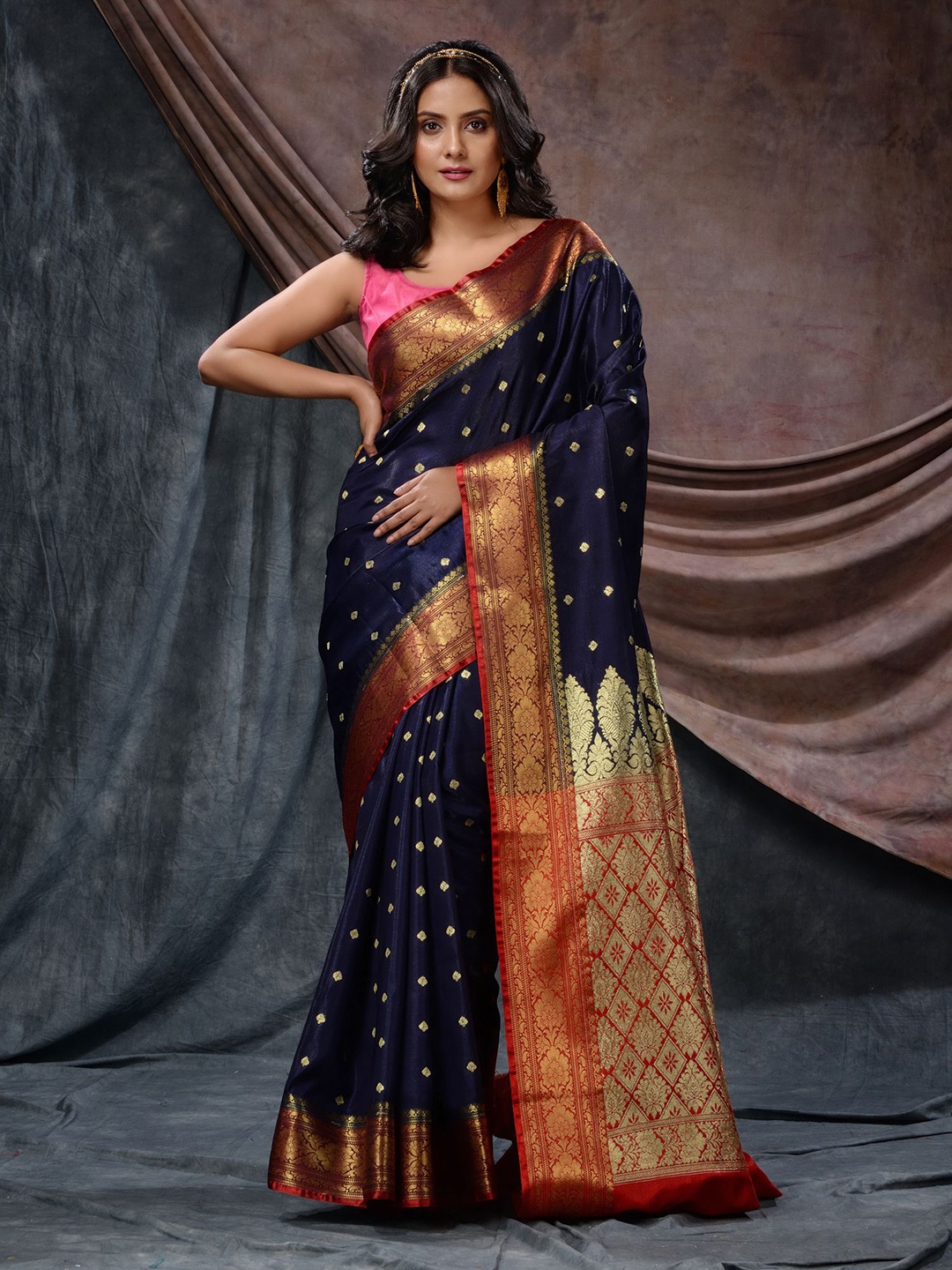 

Charukriti Ethinc Woven Design Zari Saree, Navy blue