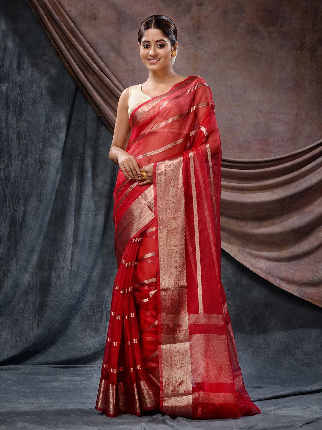 

Charukriti Striped Woven Design Zari Saree, Red