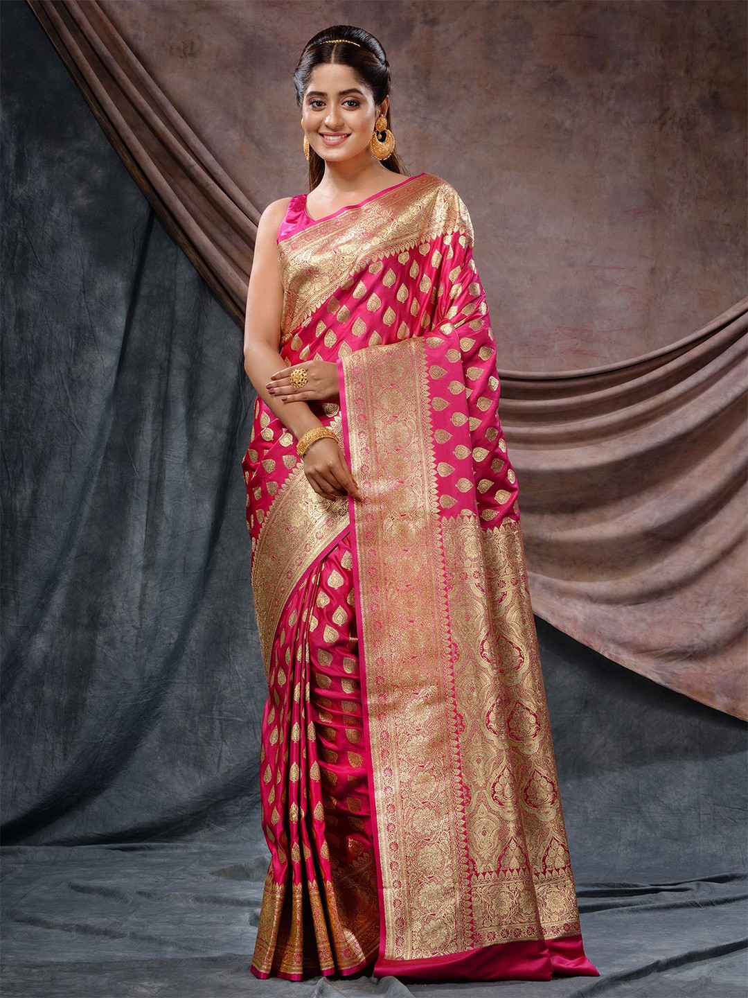

Charukriti Ethnic Motifs Woven Design Zari Banarasi Saree, Pink