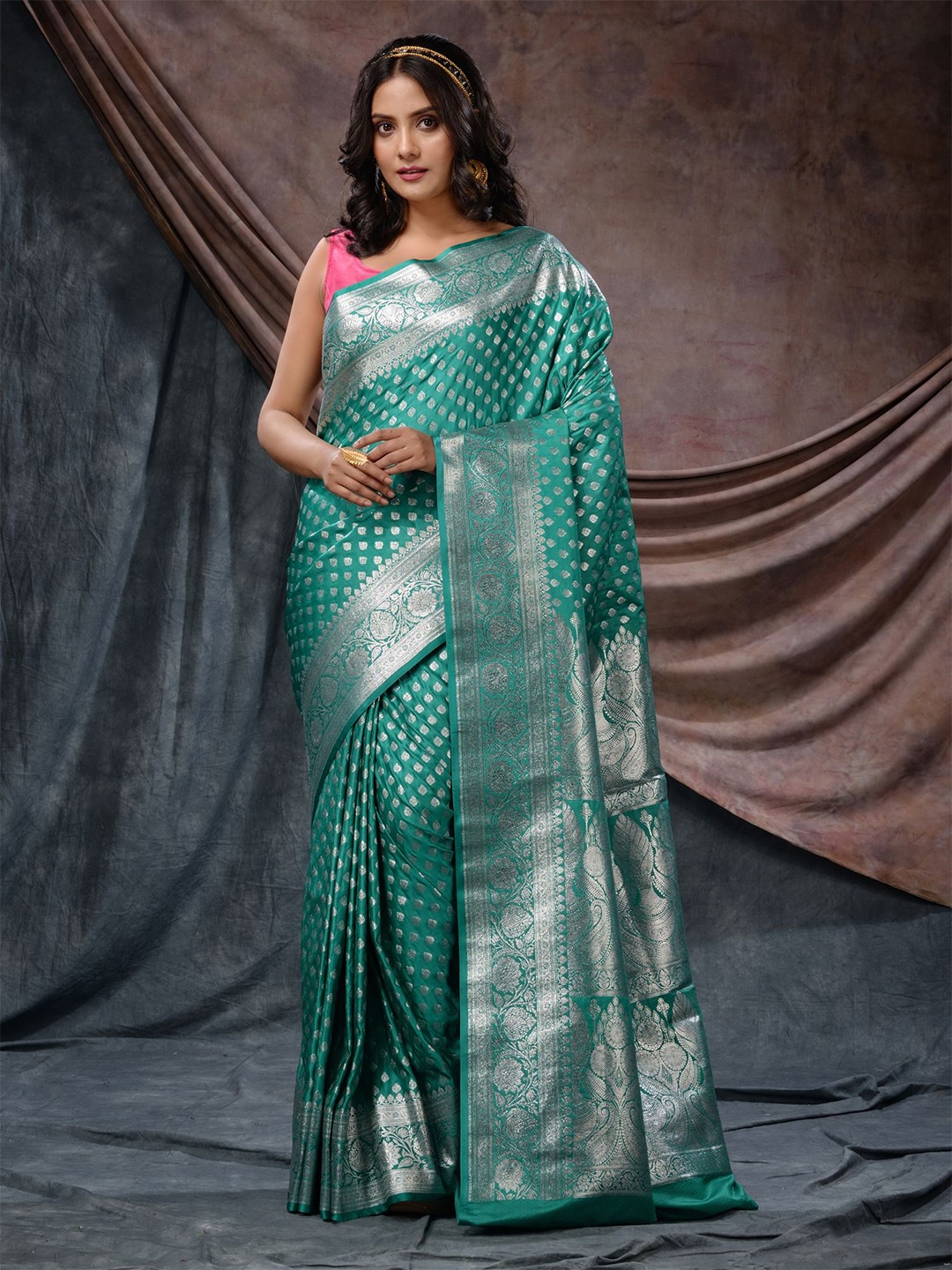 

Charukriti Ethnic Motifs Woven Design Zari Banarasi Saree, Sea green