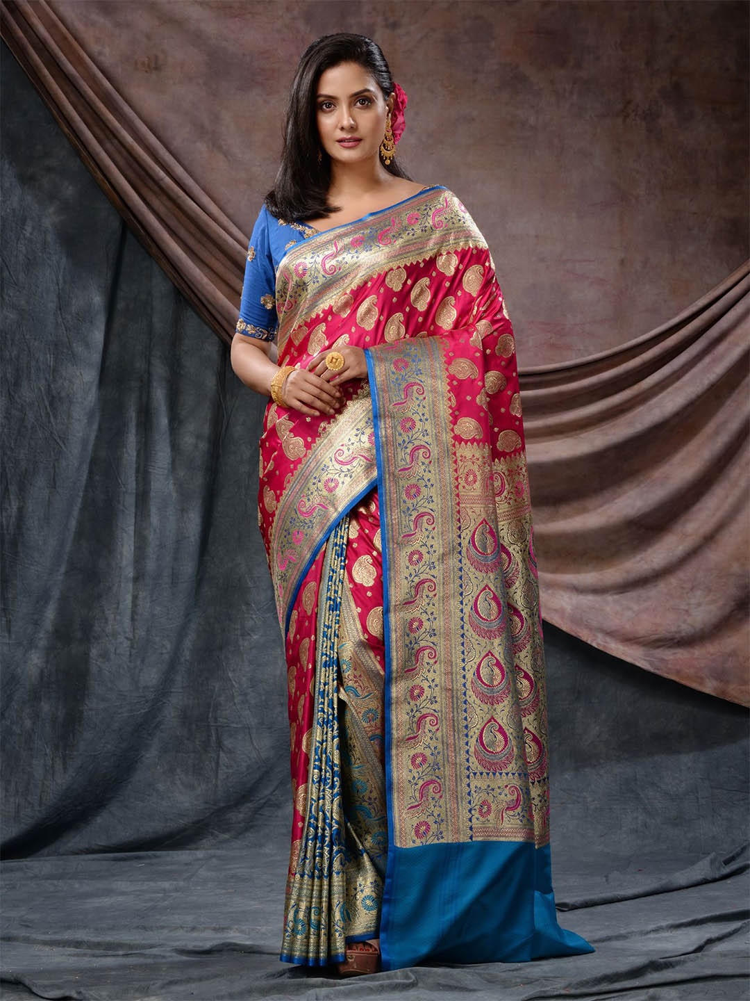 

Charukriti Paisley Woven Design Zari Handwoven Katan Silk Banarasi Saree, Fuchsia