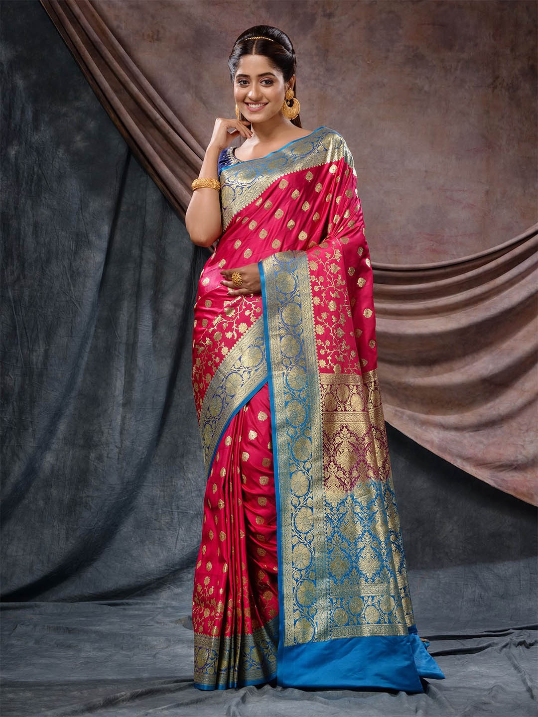 

Charukriti Ethnic Motif Woven Design Zari Banarasi Saree, Pink