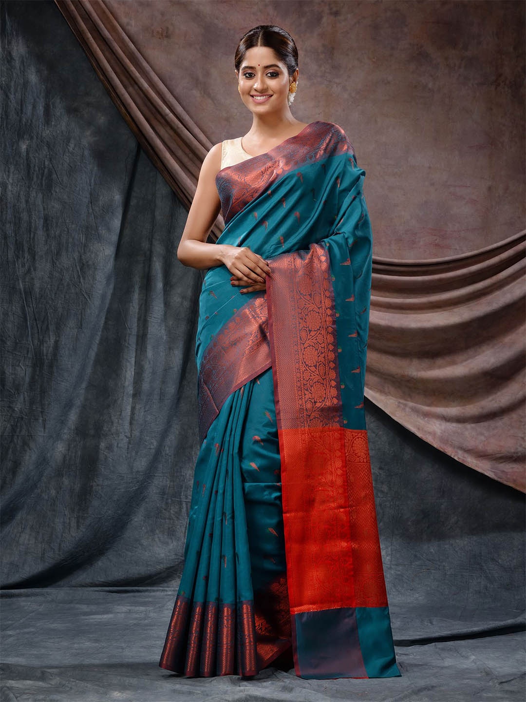 

Charukriti Woven Design Zari Silk Blend Saree, Teal