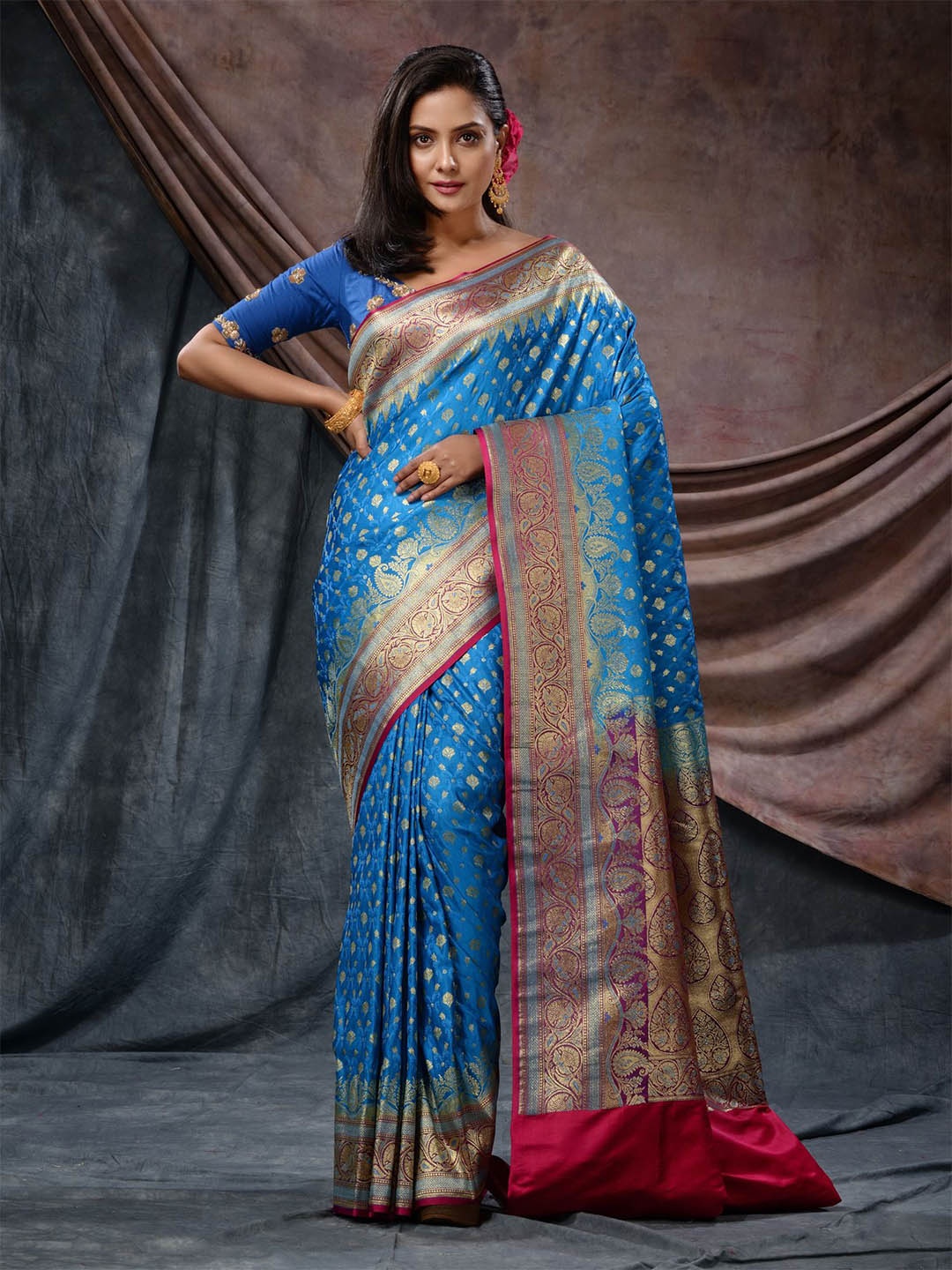 

Charukriti Woven Design Zari Silk Blend Banarasi Saree, Blue