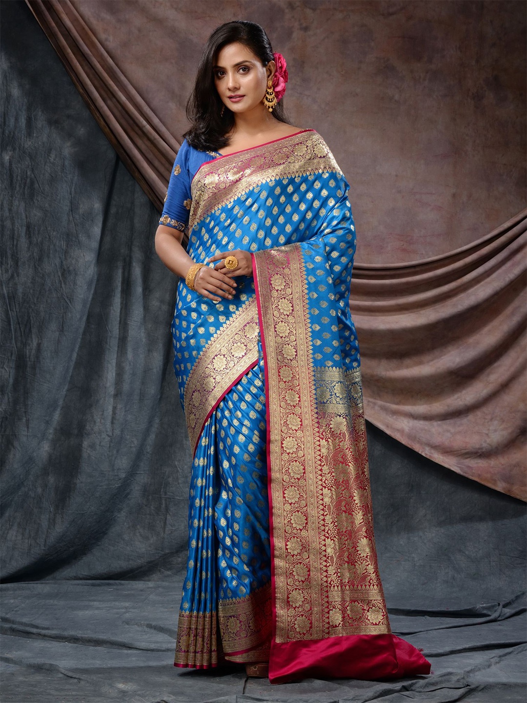 

Charukriti Ethnic Motif Woven Design Zari Banarasi Saree, Blue