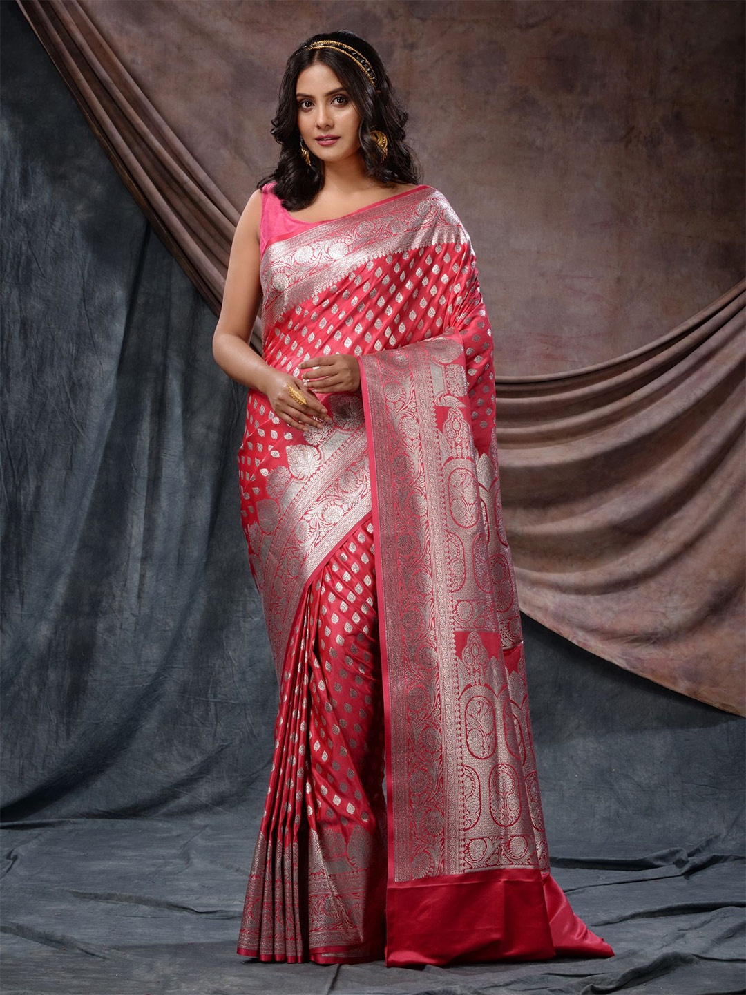 

Charukriti Ethnic Motif Silk Blend Banarasi Zari Saree, Pink