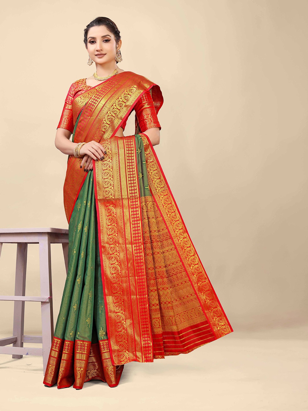 

Royal Rajgharana Saree Ethnic Woven Design Zari Banarasi Sarees, Green
