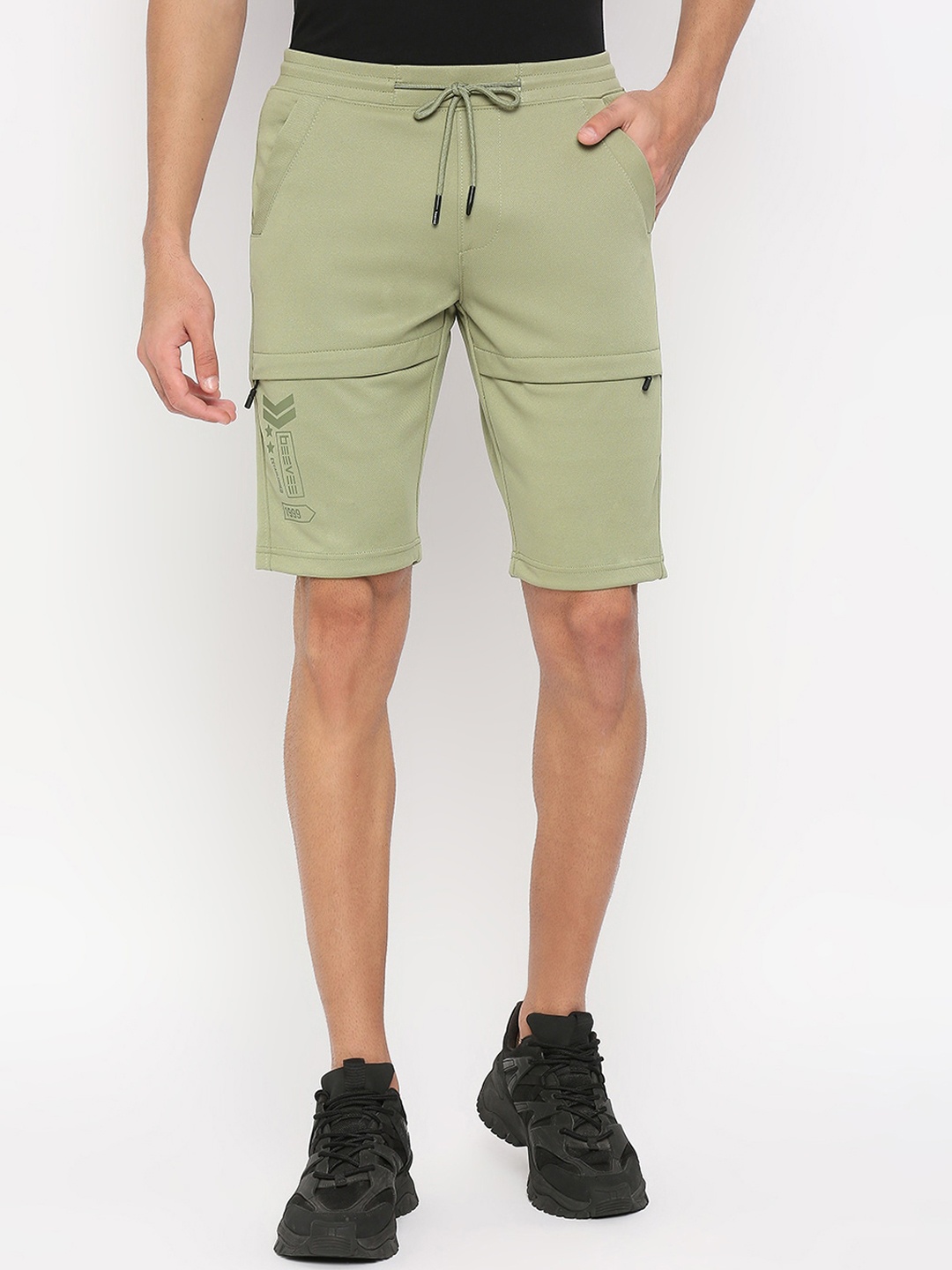 

beevee Men Regular Fit Regular Shorts, Green