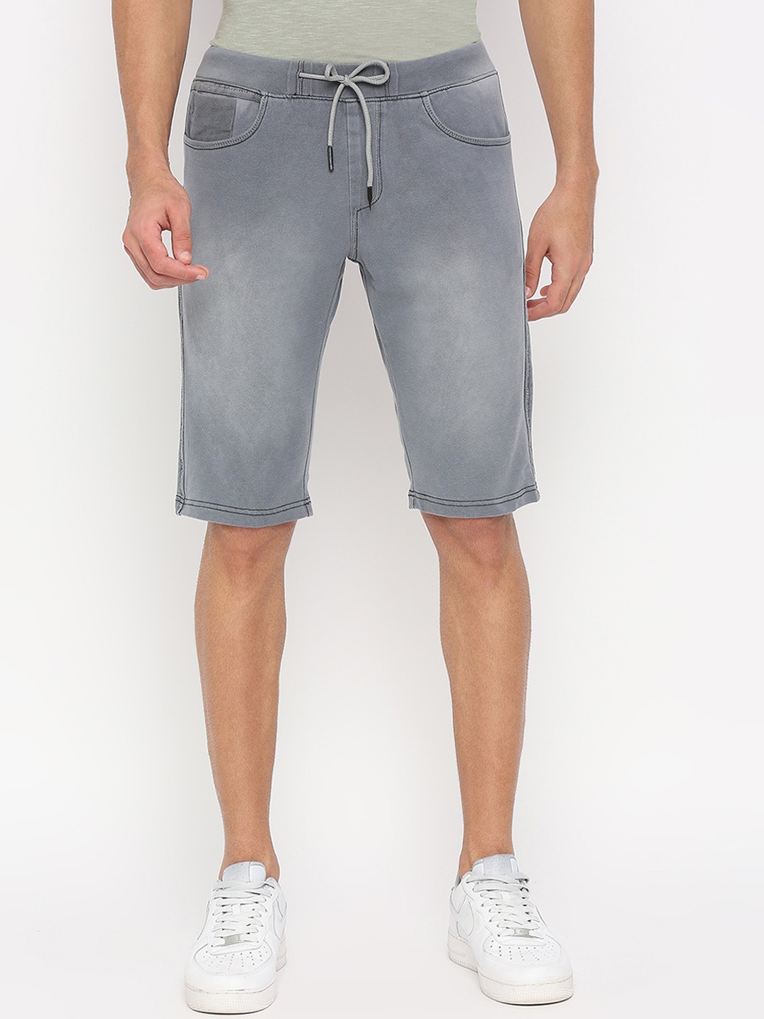 

beevee Men Washed Mid-Rise Denim Shorts, Grey