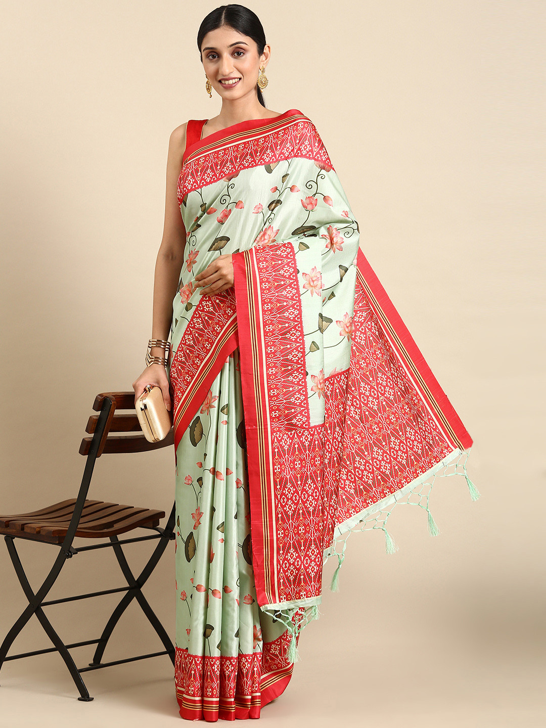 

VISHNU WEAVES Floral Silk Cotton Patola Saree, Sea green