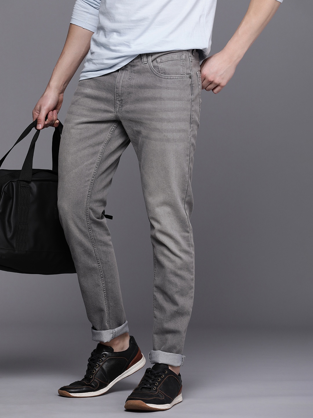 

WROGN Men Skinny Fit Light Fade Mid-Rise Jeans, Grey