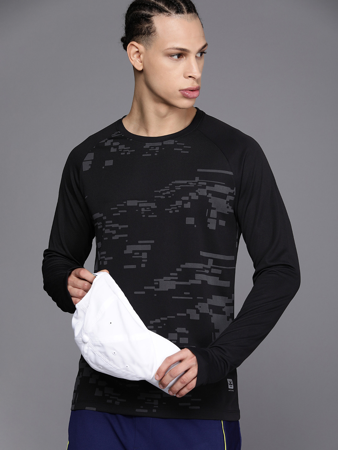 

WROGN ACTIVE Men Abstract Printed Raglan Long Sleeves Sports T-shirt, Black