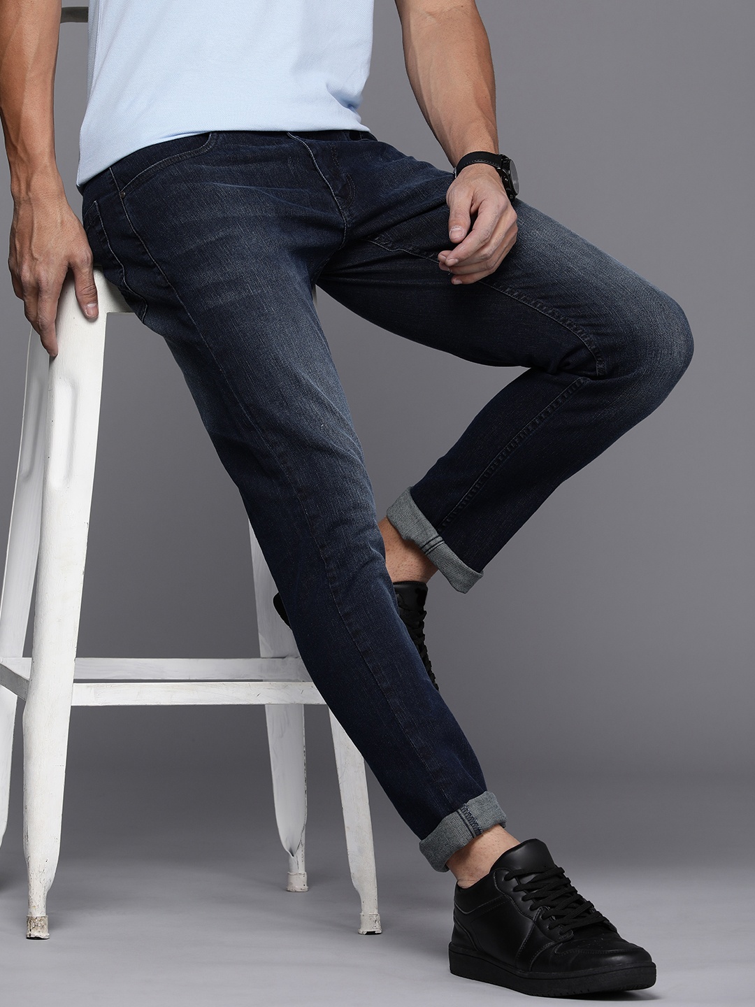 

WROGN Men Slim Fit Heavy Fade Stretchable Jeans, Blue