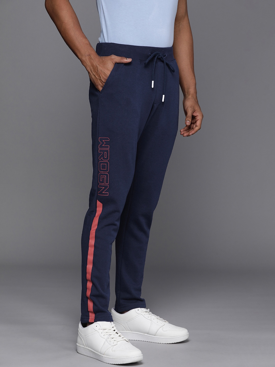 

WROGN Men Brand Logo Printed Regular Fit Track Pants, Navy blue