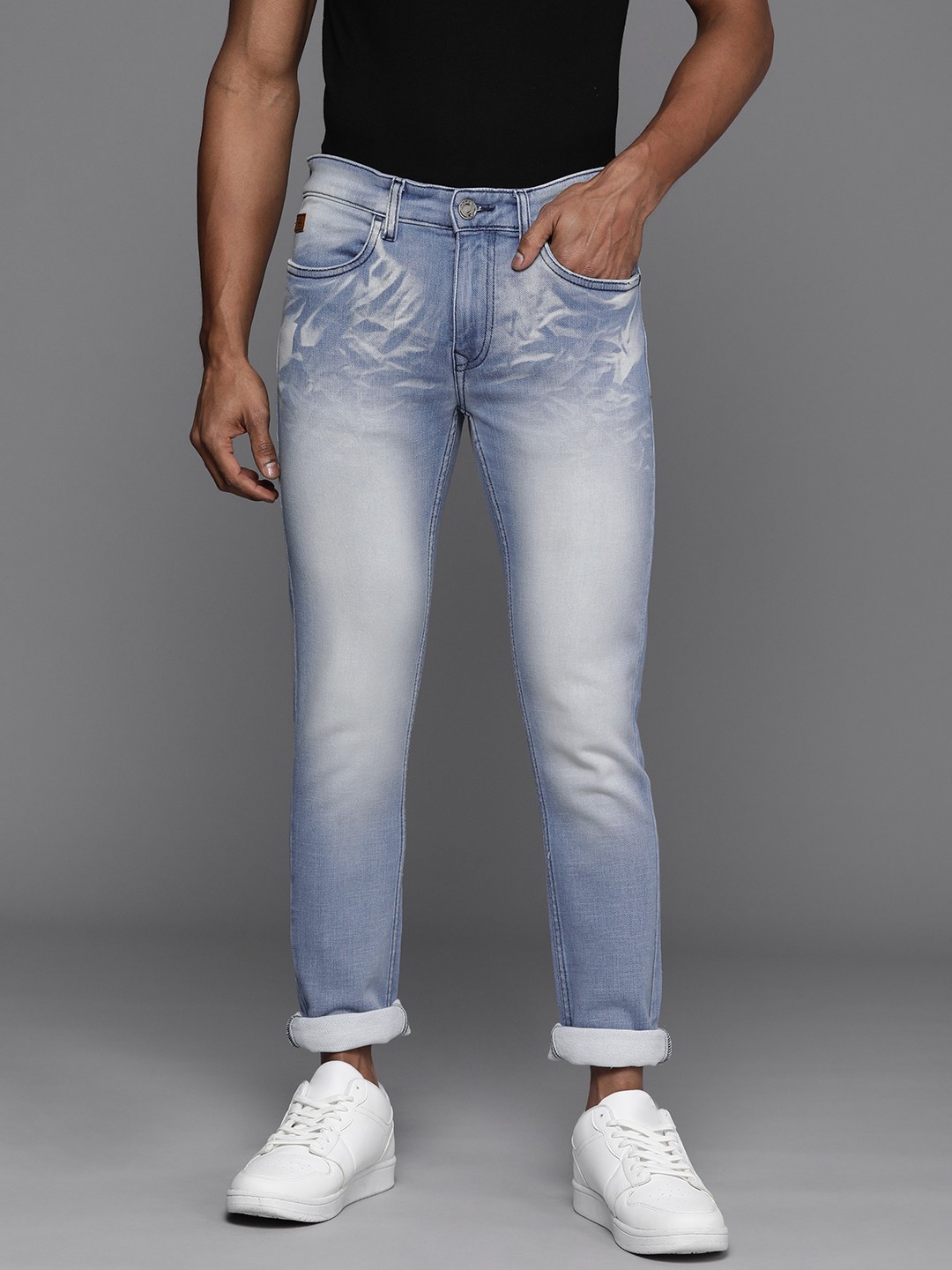 

WROGN Men Skinny Fit Heavy Fade Stretchable Jeans, Blue
