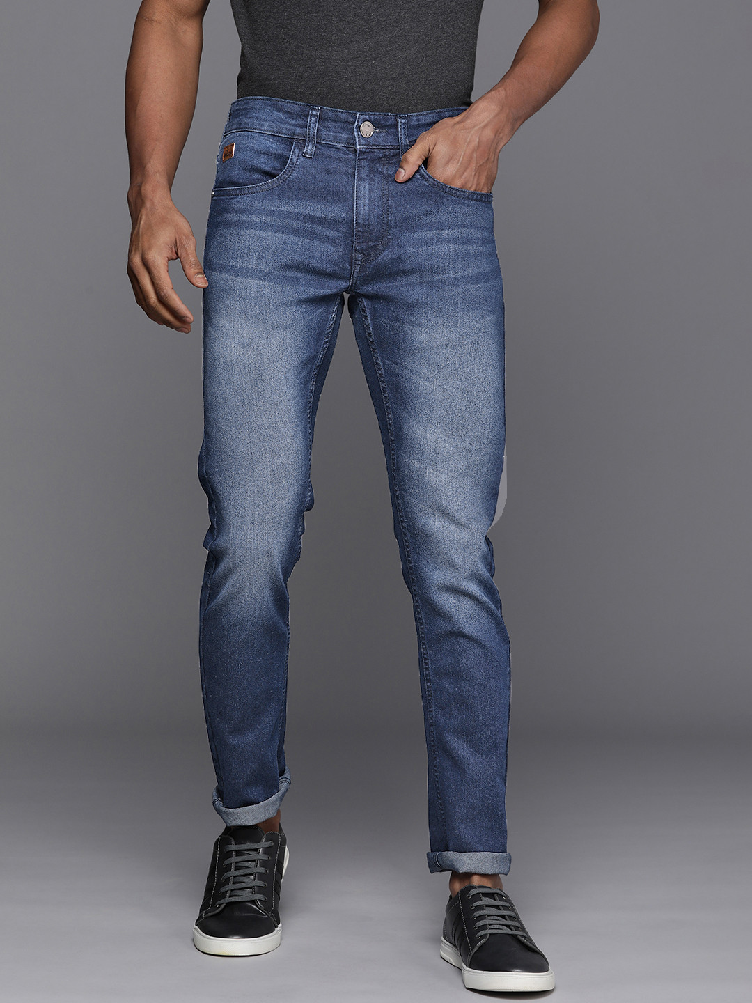 

WROGN Men Slim Fit Heavy Fade Stretchable Jeans, Blue