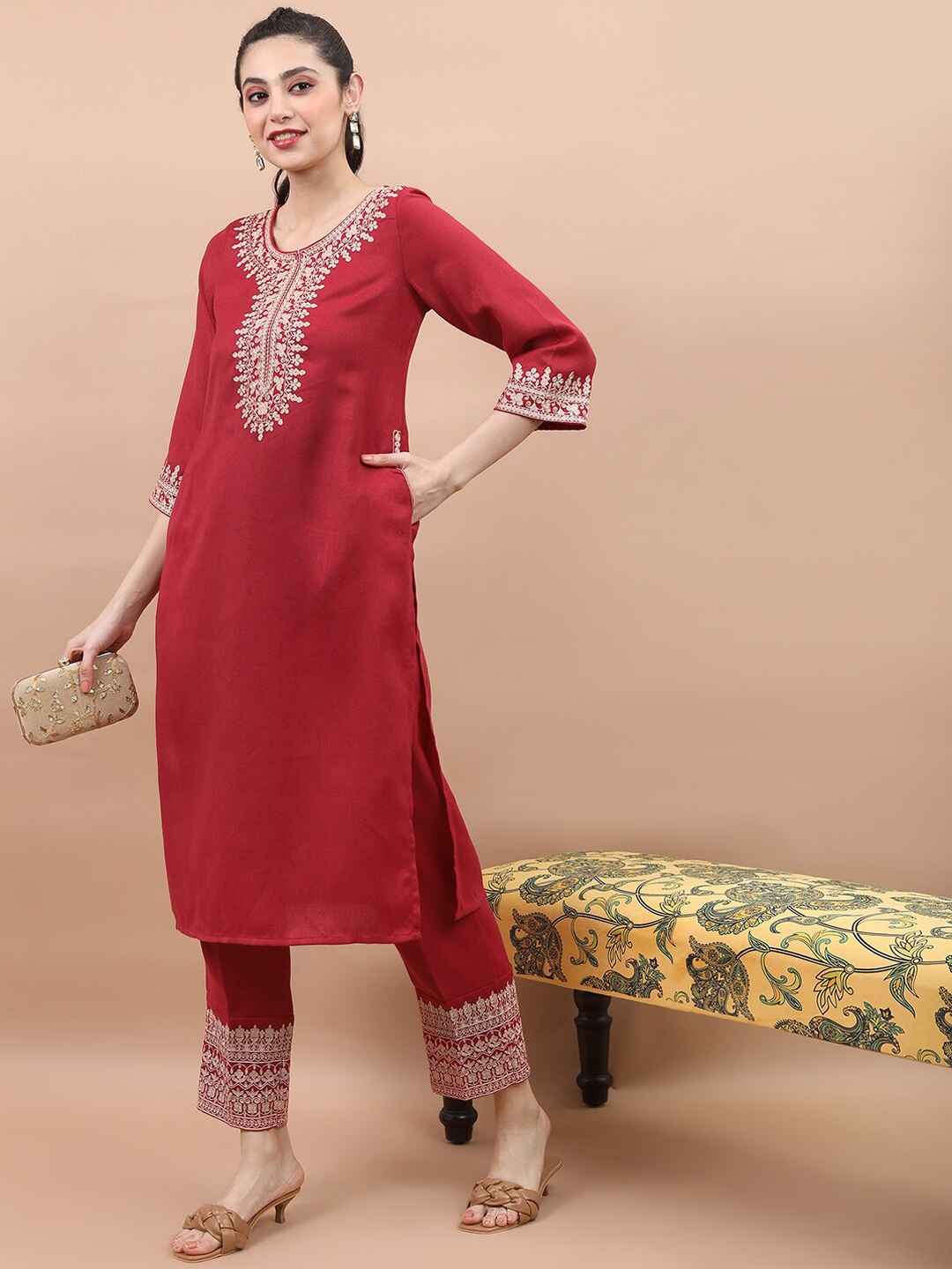 

Vishudh Ethnic Motifs Embroidered Kurta With Palazzos, Red