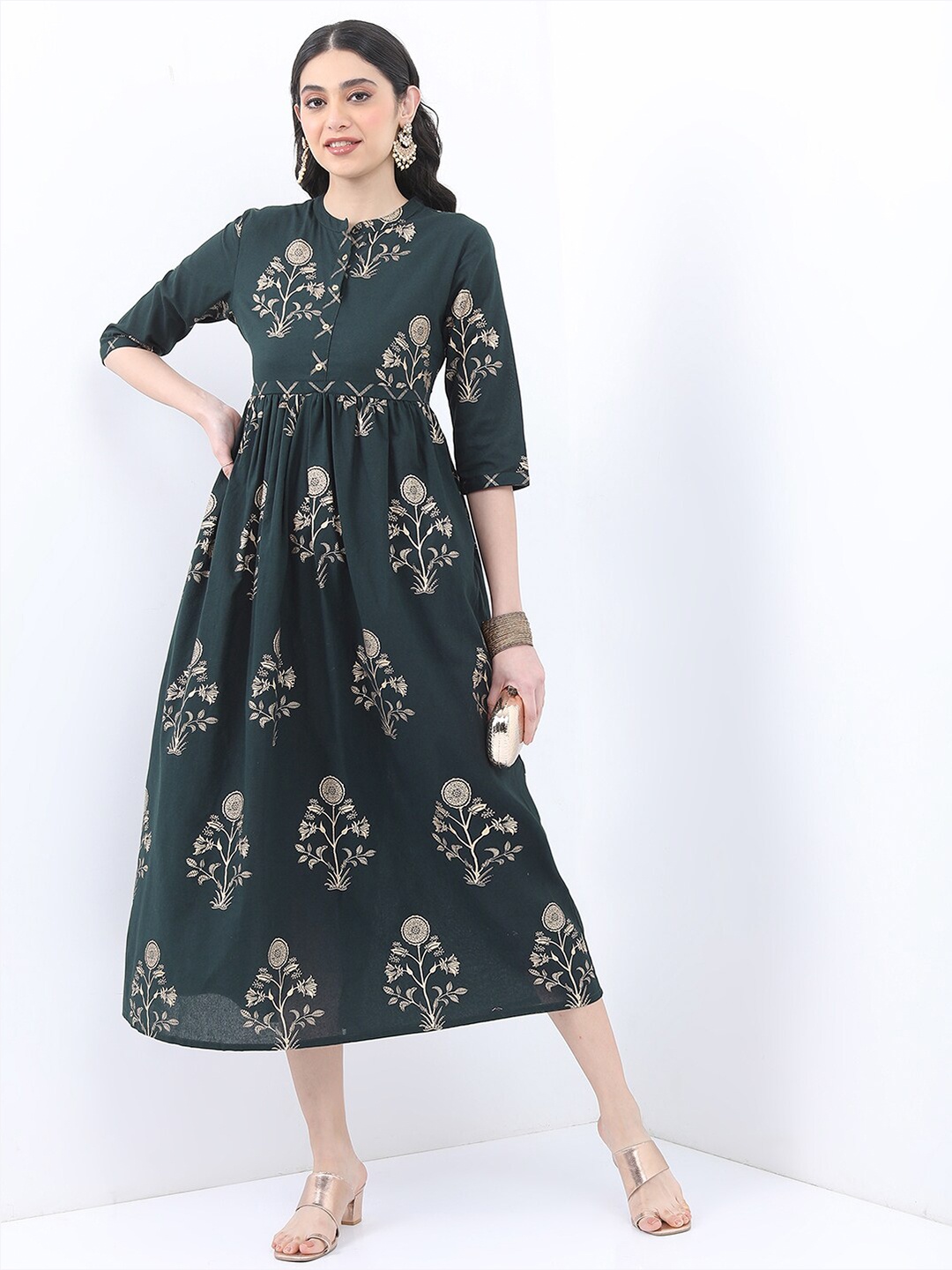 

Vishudh Green Floral Maxi Dress