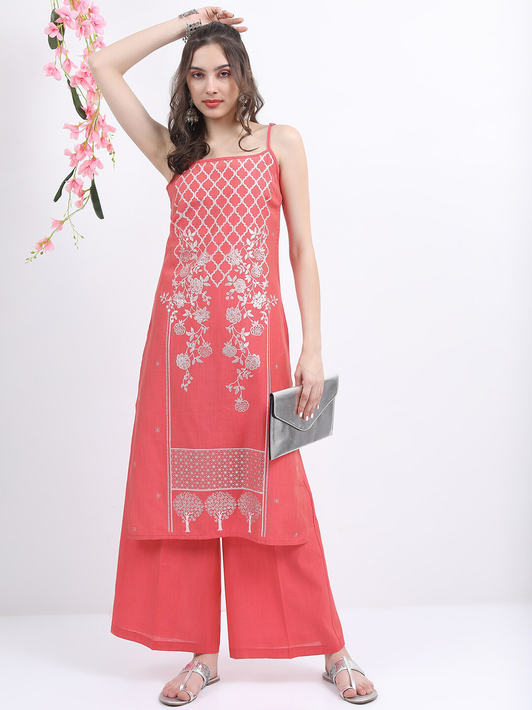 

Vishudh Floral Printed Straight Kurta with Palazzos, Pink