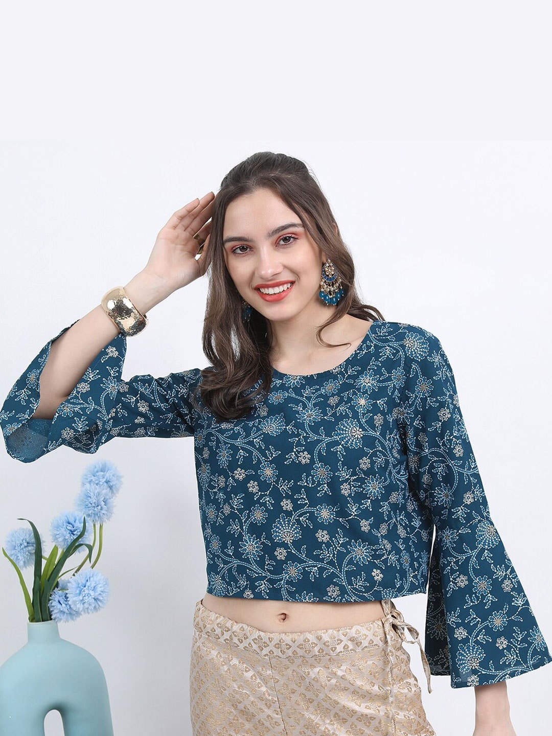 

Vishudh Floral Printed Bell Sleeves Crop Top, Teal