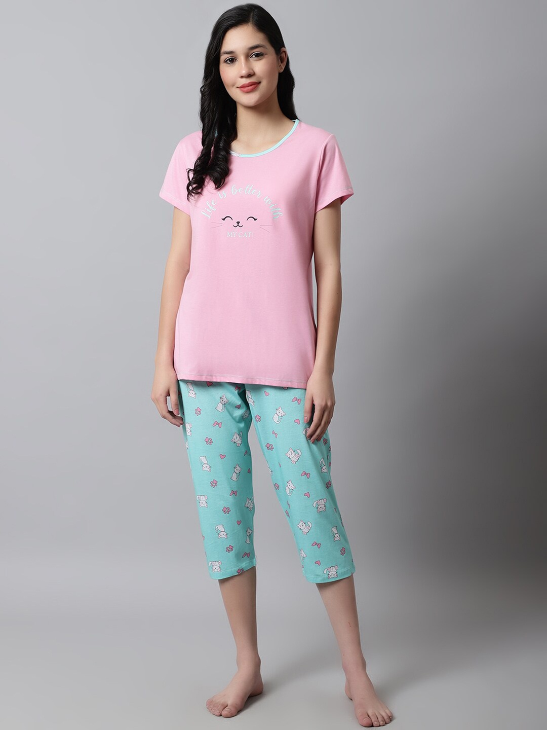 

Kanvin Typography Printed Night Suit, Pink