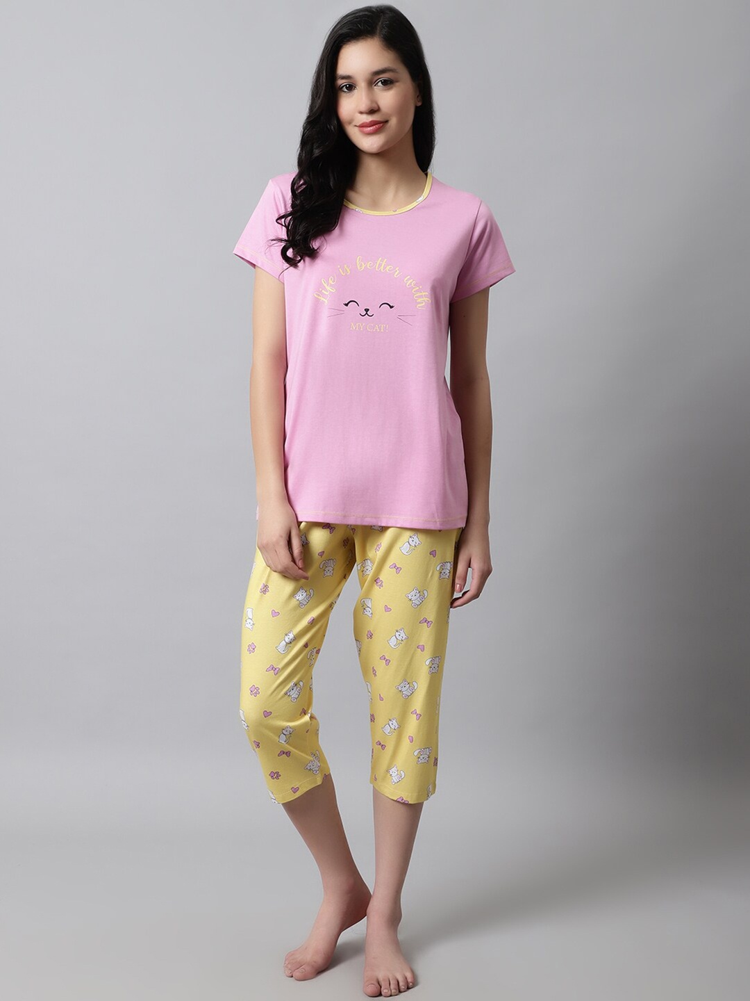 

Kanvin Typography Printed Night Suit, Pink