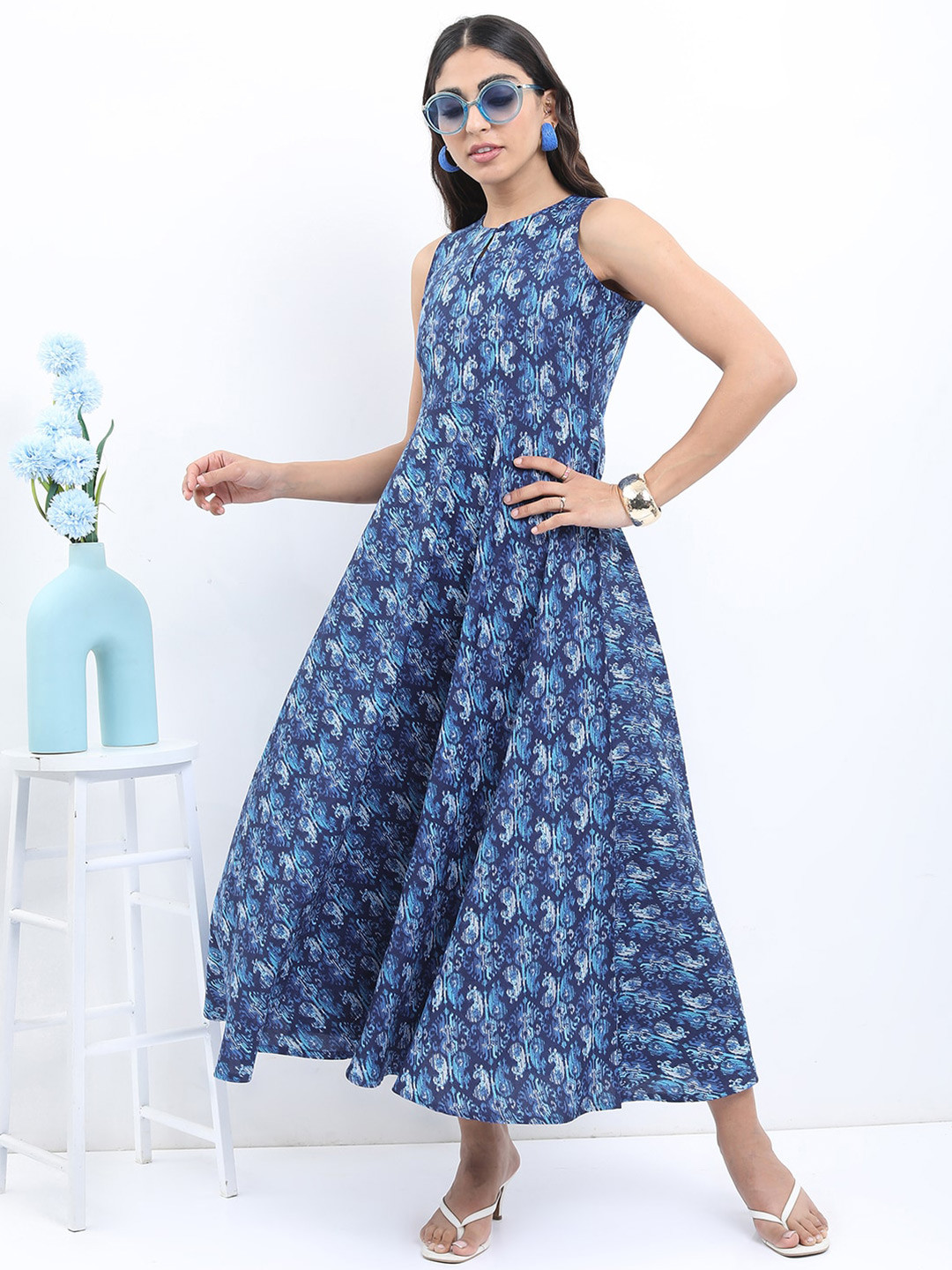 

KETCH Ethnic Motifs Printed Keyhole Neck Maxi Dress, Navy blue