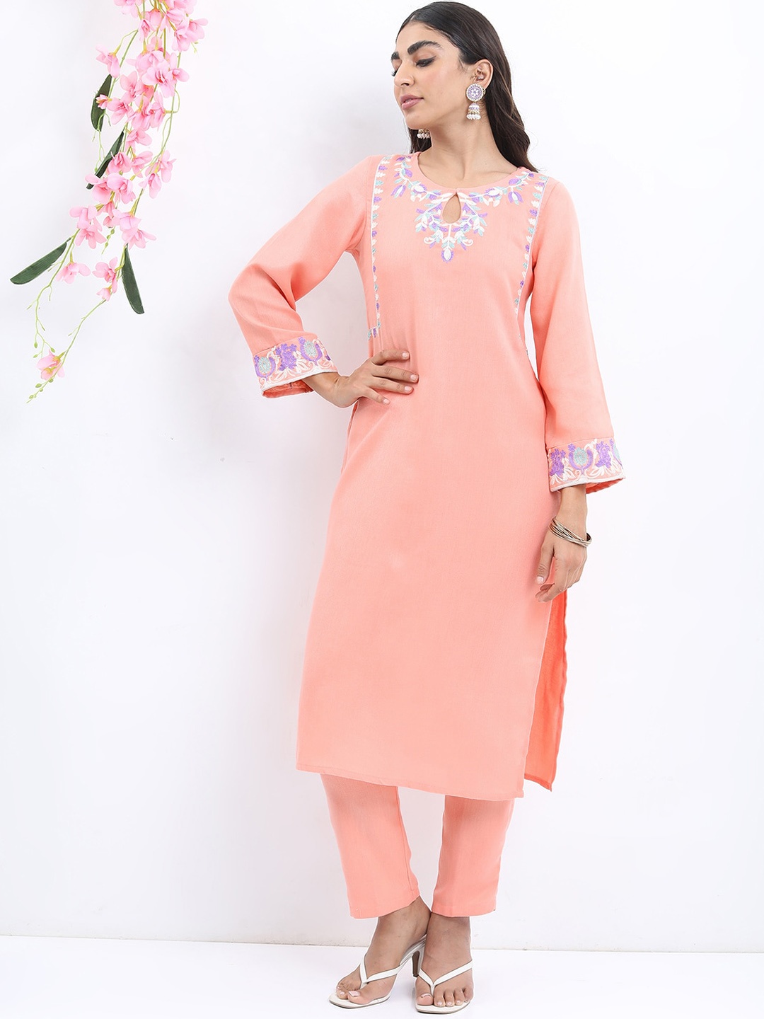 

KETCH Keyhole Neck Embroidered Kurta with Trousers, Coral