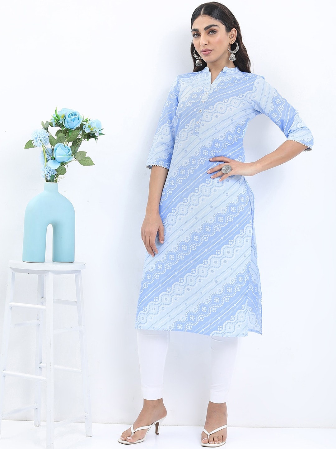 

KETCH Mandarin Collar Bandhani Printed Gotta Patti Kurta, Blue