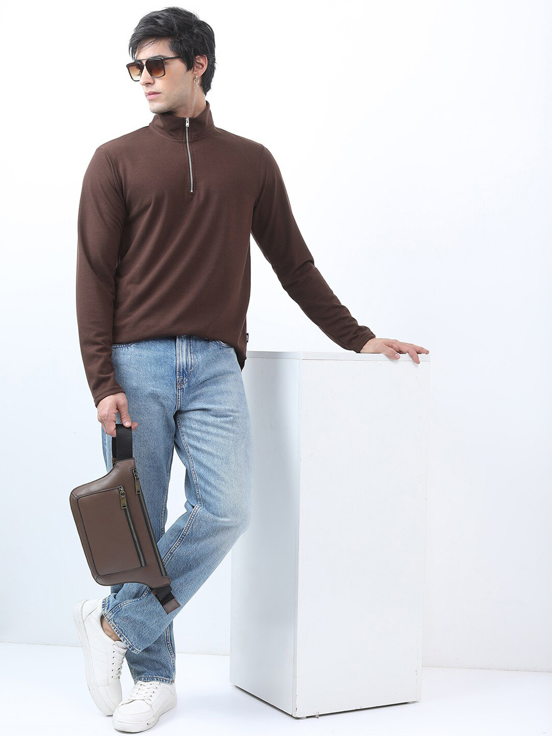 

HIGHLANDER Men Popcorn Structured High Neck T-shirt, Coffee brown