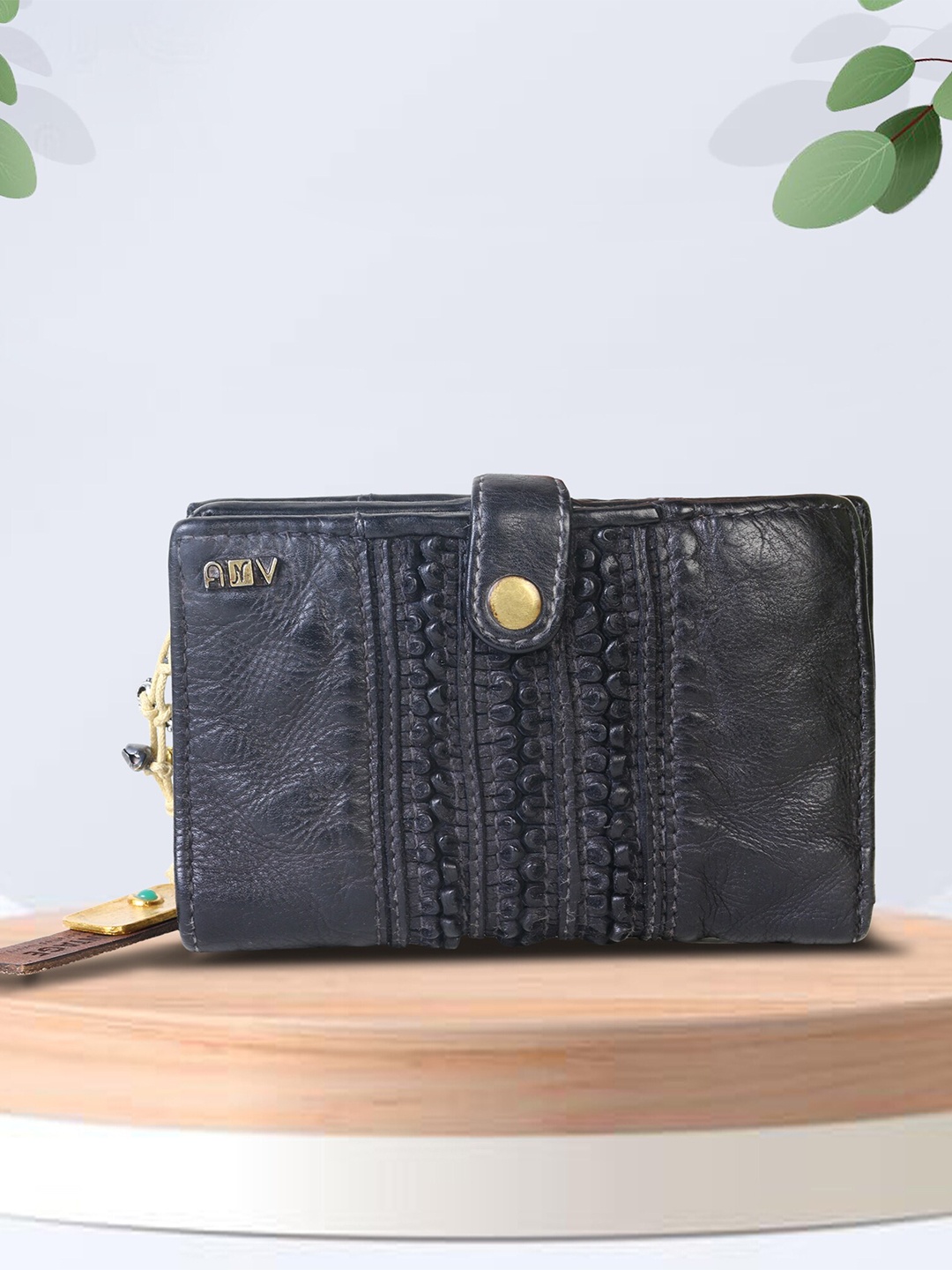 

ART N VINTAGE Women Textured Leather Two Fold Wallet, Black