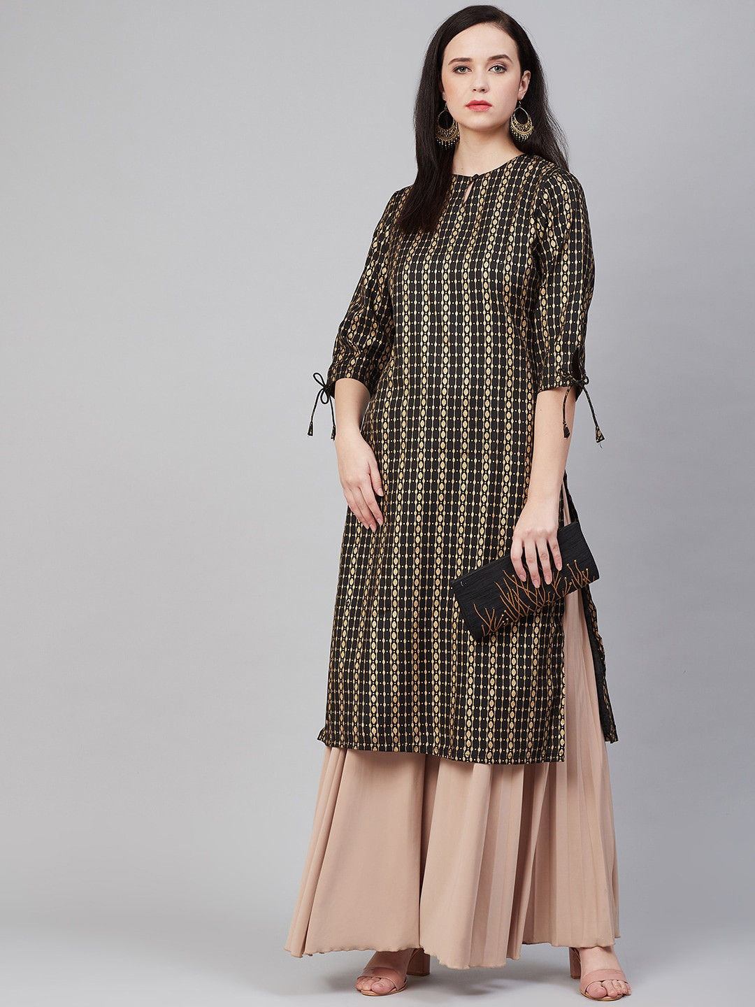 

Bhama Couture Geometric Printed Foil Print Kurta, Black