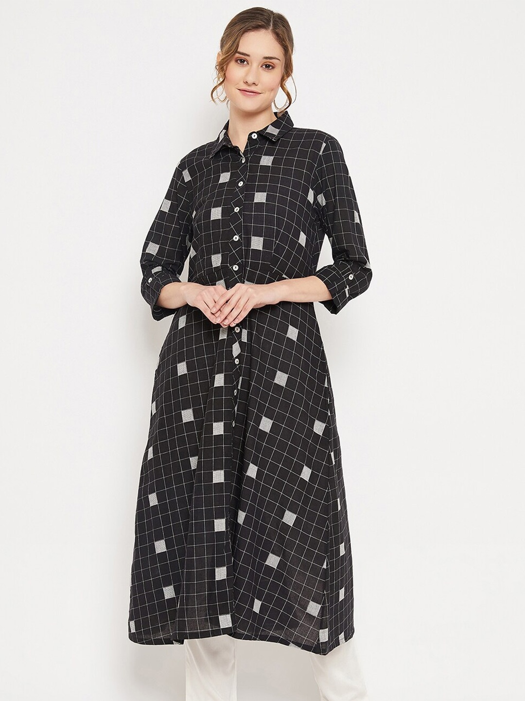 

Cantabil Women Black & White Geometric Printed Kurta