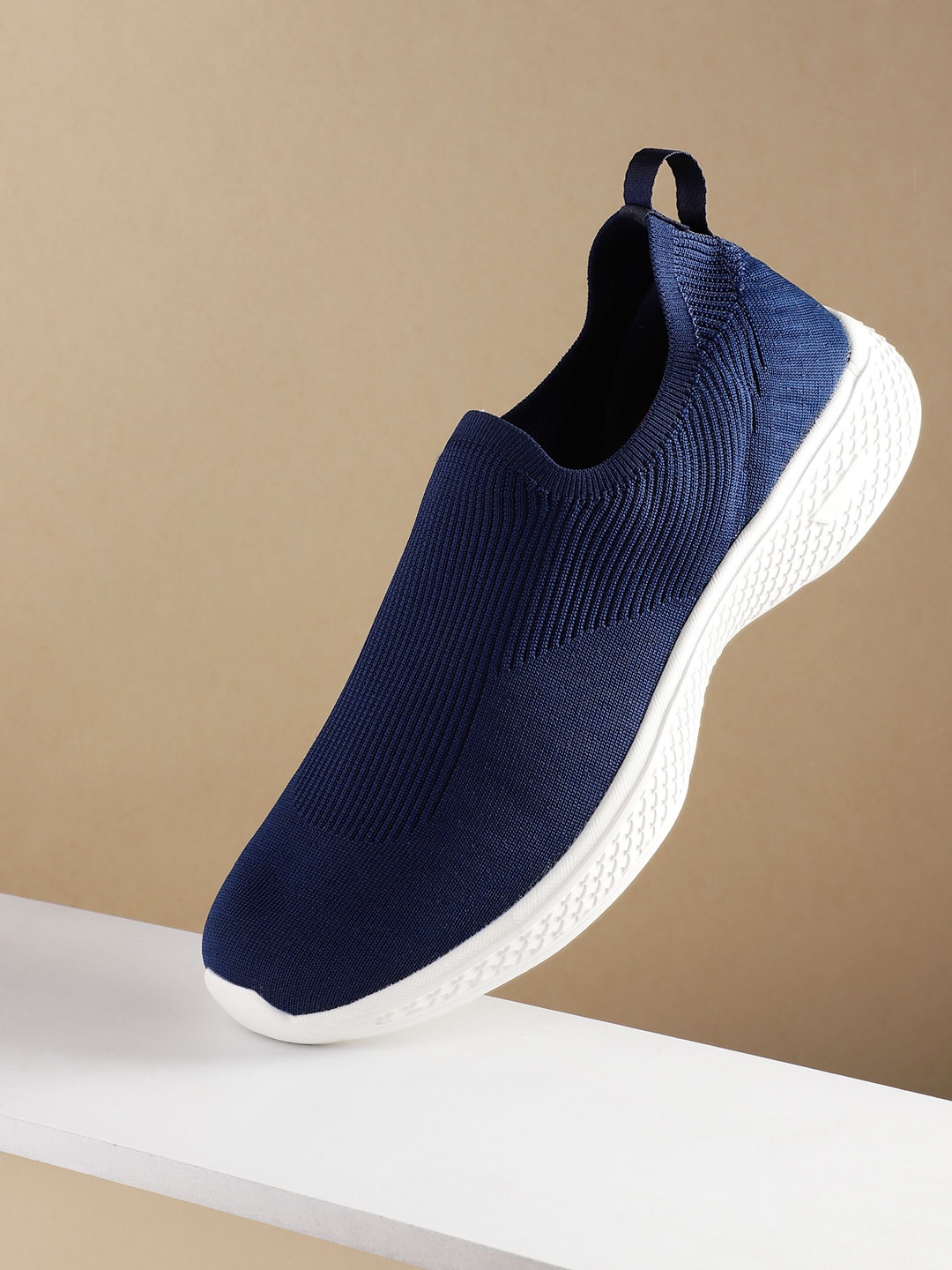 

HRX by Hrithik Roshan Men Woven Design Walking Shoes, Navy blue