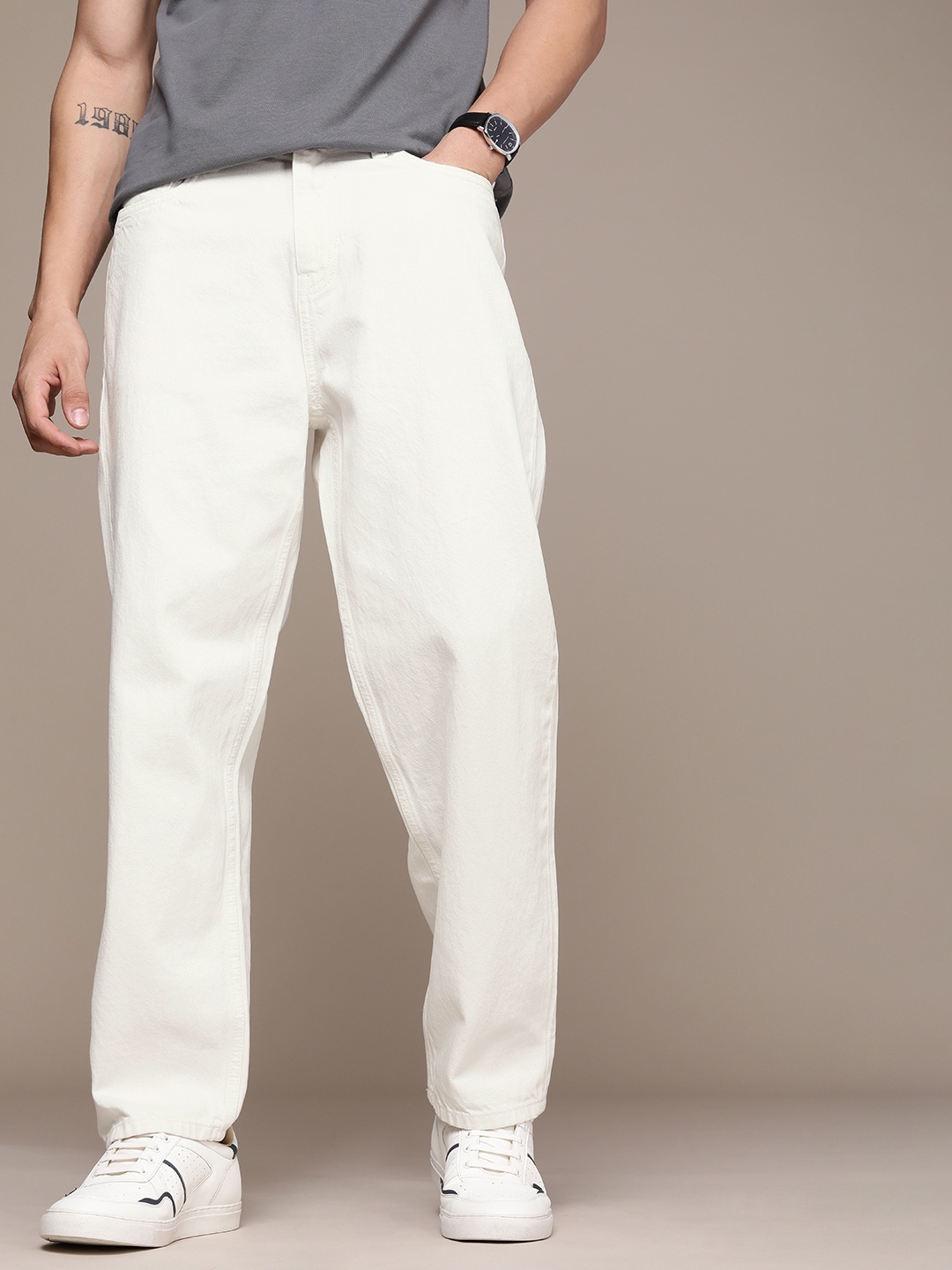 

FCUK Men Loose Fit Mid-Rise Pure Cotton Jeans, White