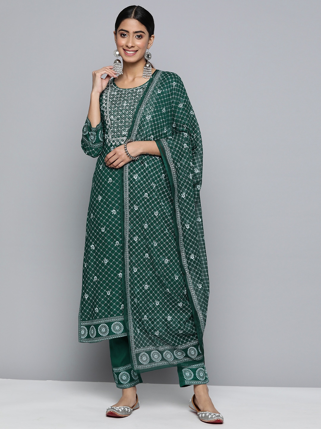 

HERE&NOW Women Ethnic Motifs Yoke Design Kurta with Trousers & Dupatta, Green