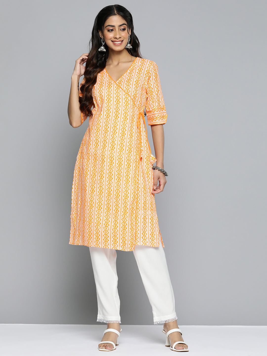 

HERE&NOW Ethnic Motifs Printed Straight Angrakha Kurta, Yellow
