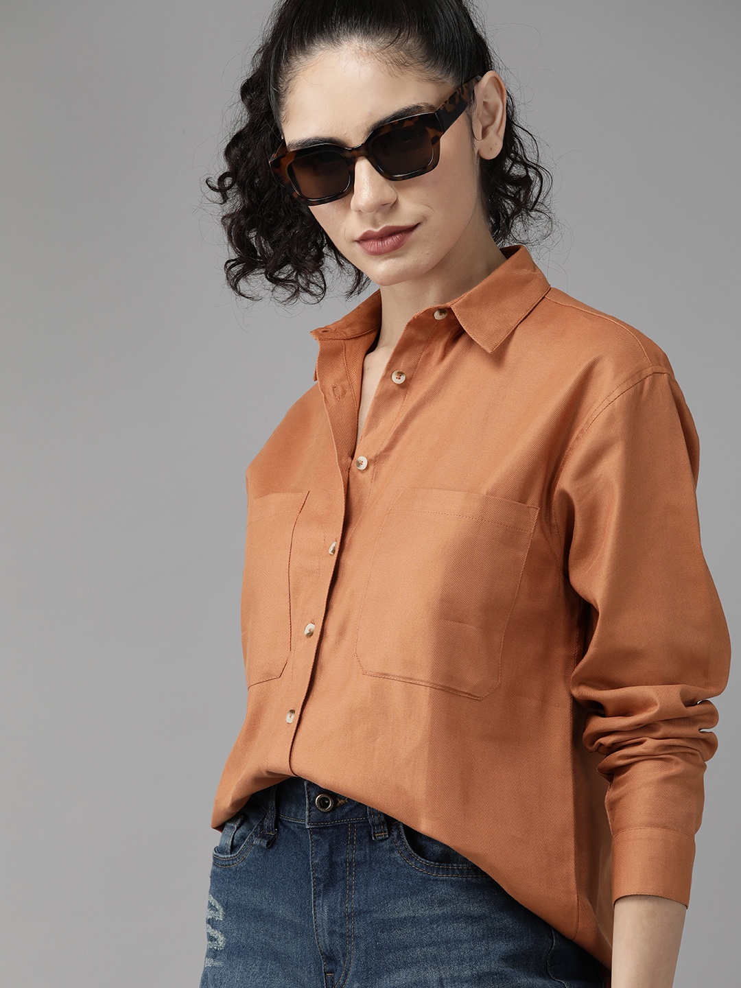 

The Roadster Lifestyle Co. Regular Fit Cotton Casual Shirt, Rust