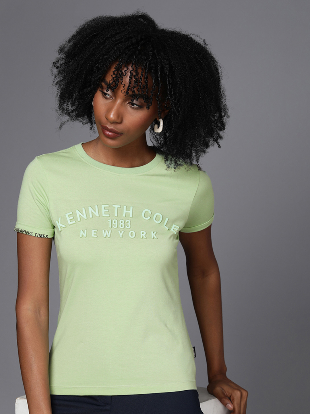 

Kenneth Cole Brand Logo Embossed T-shirt, Green