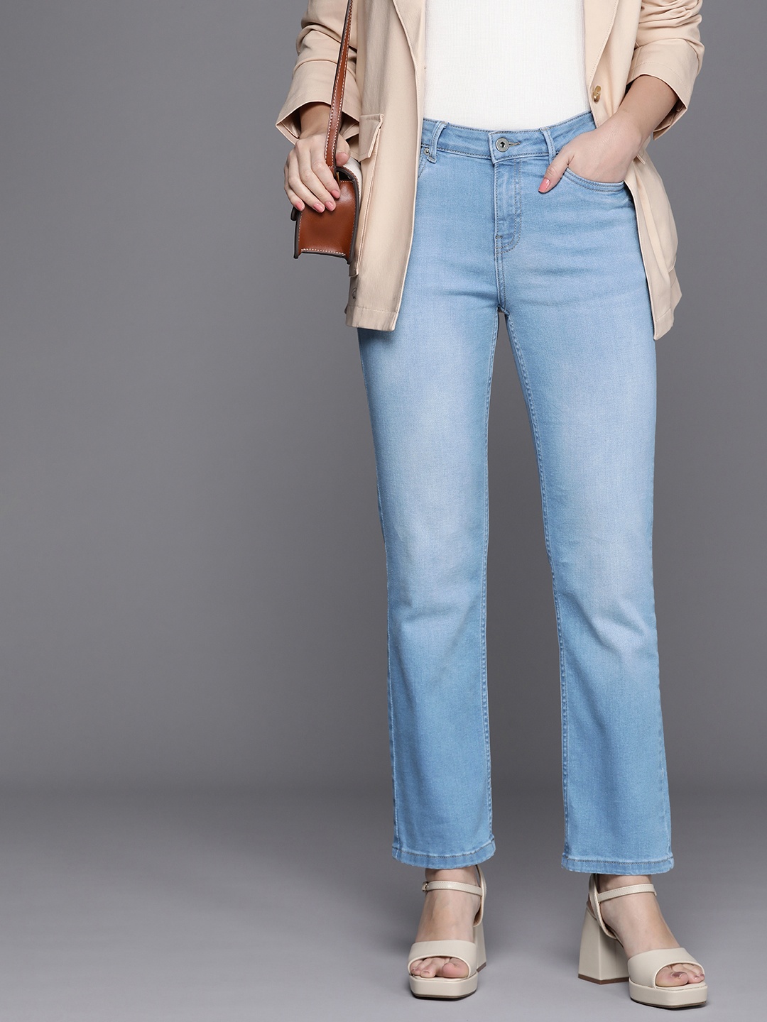 

Kenneth Cole Women Skinny Fit Light Fade Stretchable Jeans, Blue