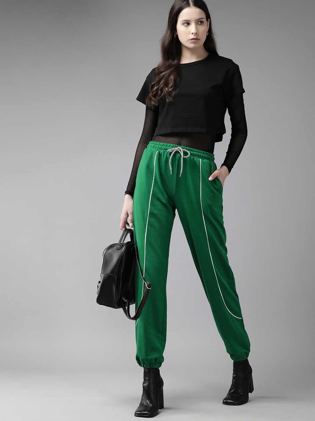 

The Roadster Lifestyle Co. Women Contrast Piping Joggers, Green